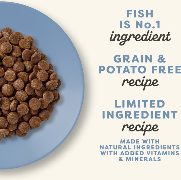 Show full view: Applaws Adult Complete Whitefish Recipe with Country Vegetables Grain-Free Dry Cat Food, 1.81-kg bag slide 5 of 10