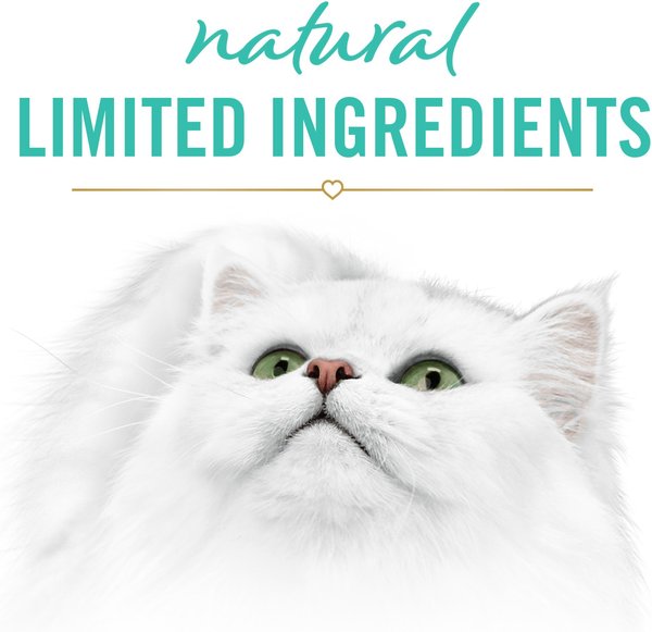 Show full view: Fancy Feast Savoury Purée Naturals Tuna in a Demi-Glace Grain-Free Cat Treats, 10-g pouch, 4 count slide 4 of 10