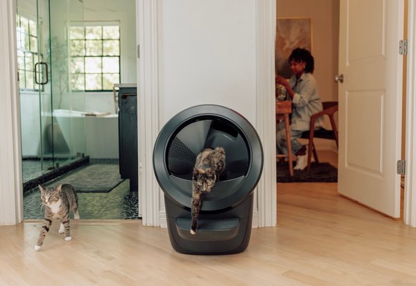 Show full view: Litter-Robot 4 Beginner Bundle, Black slide 5 of 6