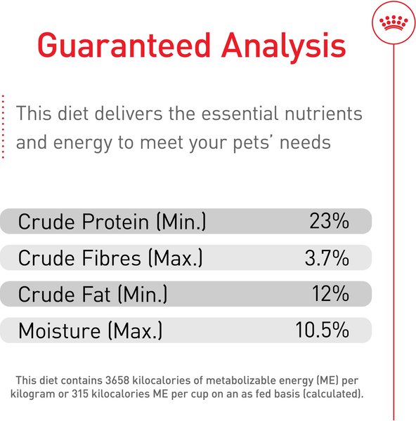 Show full view: Royal Canin Size Health Nutrition Medium Adult 7+ Dry Dog Food, 13.61-kg bag slide 5 of 7