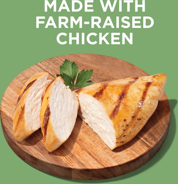 Show full view: Dog Chow Natural with Farm-Raised Chicken Dry Dog Food, 19.3-kg bag slide 7 of 15