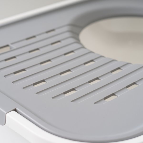 Show full view: IRIS USA Square Top Entry Cat Litter Box with Scoop, Large, White slide 9 of 10