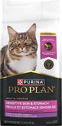 Purina Pro Plan Sensitive Skin & Stomach Turkey & Oatmeal Formula Dry Cat Food, 2.49-kg bag