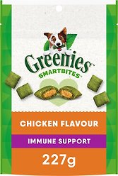 Greenies Smartbites Immune Support Chicken Flavour Soft & Crunchy Dog Treats, 227-g pouch