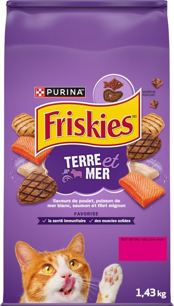Show full view: Friskies Surfin' & Turfin' Dry Cat Food, 1.43-kg bag slide 3 of 11