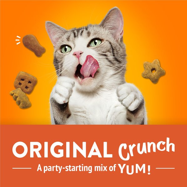 Show full view: Friskies Party Mix Original Crunch with Real Chicken Cat Treats, 454-g pouch slide 8 of 11