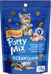 Friskies Party Mix Ocean Crunch with Real Ocean Whitefish Cat Treats, 170-g pouch