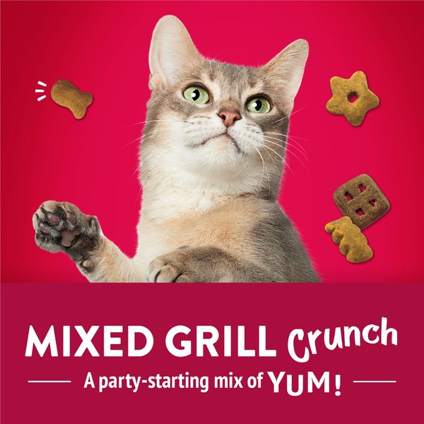 Show full view: Friskies Party Mix Mixed Grill Crunch with Real Chicken Cat Treats, 454-g pouch slide 8 of 11