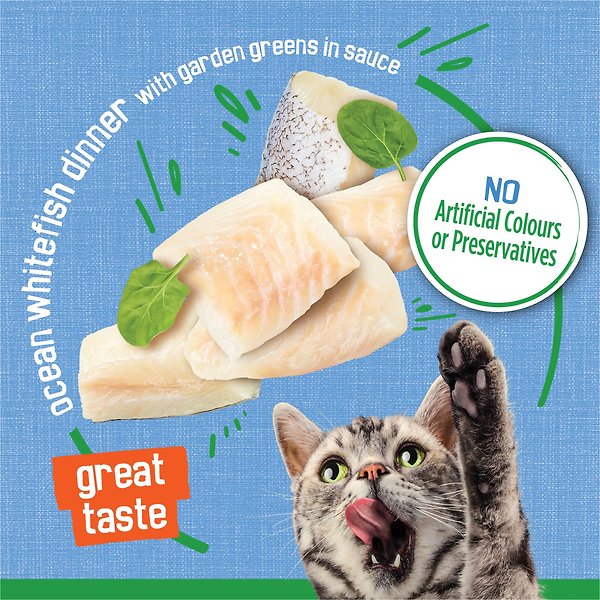 Show full view: Friskies Indoor Flaked Ocean Whitefish Dinner with Garden Greens in Sauce Wet Cat Food, 156-g can, case of 24 slide 5 of 11