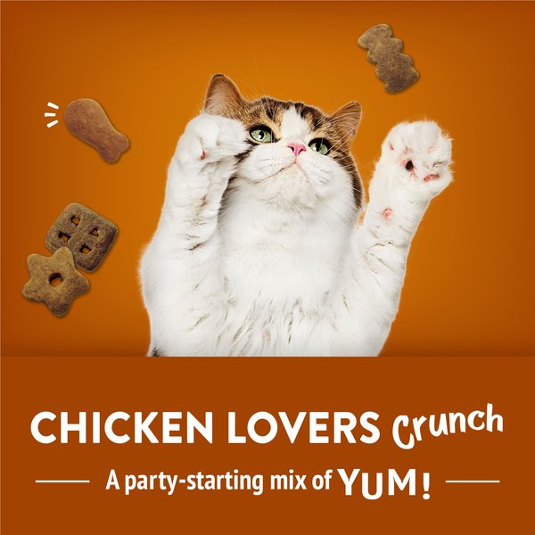 Show full view: Friskies Party Mix Chicken Lovers Crunch with Real Chicken Cat Treats, 170-g pouch slide 8 of 10