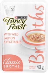 Fancy Feast Classic Broths with Wild Salmon & Vegetables Cat Food Complement, 40-g pouch, case of 16