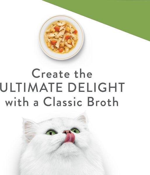 Show full view: Fancy Feast Classic Broths with Chicken & Vegetables Cat Food Complement, 40-g pouch, case of 16 slide 5 of 11