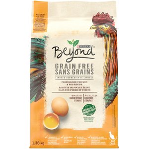 PURINA BEYOND Grain Free Farm Raised Chicken Egg Recipe Dry Cat