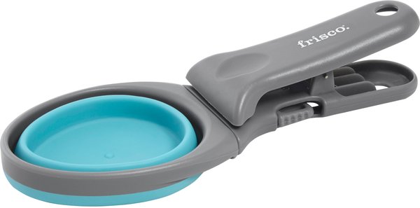 Show full view: Frisco 2-in-1 Collapsible Food Scoop with Clip, 1 Cup slide 3 of 6