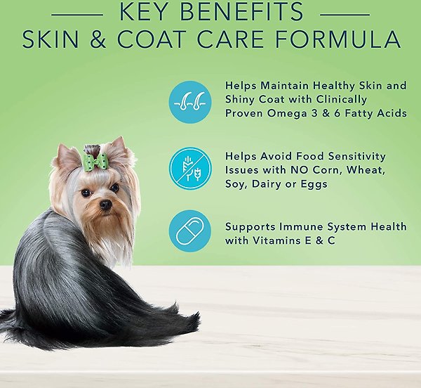 Show full view: Blue Buffalo True Solutions Skin & Coat Care Natural Adult Salmon Dry Dog Food, 9.9-kg bag slide 6 of 9