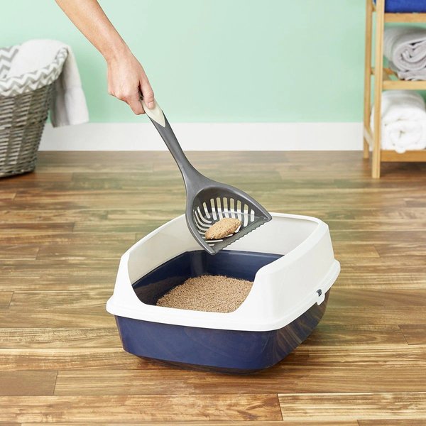 Show full view: World's Best Low Tracking & Dust Control Corn Cat Litter, 6.8-kg bag slide 4 of 6