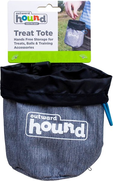 Show full view: Outward Hound Treat Tote Hands-Free Dog Training Pouch slide 4 of 5