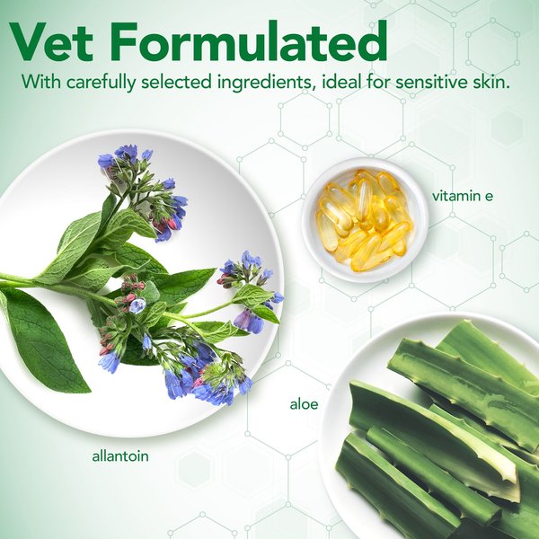 Show full view: Vet's Best Hypo-Allergenic Shampoo for Dogs, 16-oz bottle slide 5 of 8