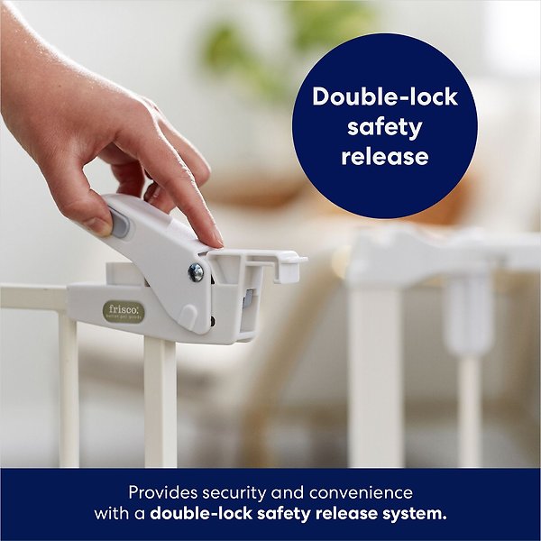 Show full view: Frisco Steel 3-Panel Configurable Dog Gate, 30-in, White slide 5 of 8