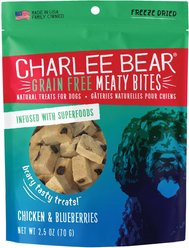 Charlee Bear Meaty Bites Chicken & Blueberries Grain-Free Freeze-Dried Dog Treats, 2.5-oz bag