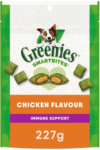 Greenies Smartbites Immune Support Chicken Flavour Soft & Crunchy Dog Treats, 227-g pouch slide 1 of 9