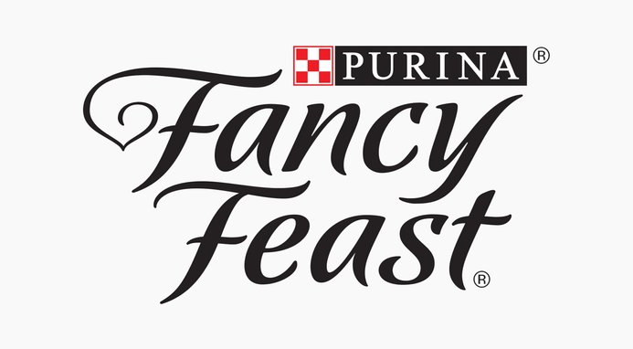 Fancy Feast Savory Puree Naturals Salmon & Tuna Flavored in a Demi-Glace Squeezable Lickable Adult Cat Treats, 0.35-oz tube