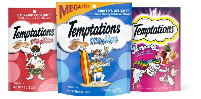 Temptations MixUps Surfers' Delight Flavor Soft & Crunchy Cat Treats