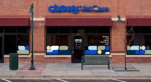 The exterior of Chewy Vet Care Highlands Ranch