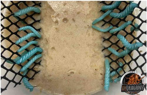 Show full view: ABDragons Live Hornworms Reptile, Bird, Fish & Small Pet Food, 25 count slide 3 of 8