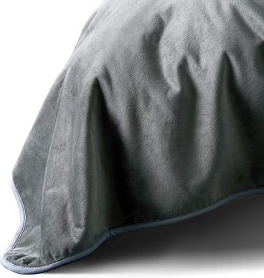 Show full view: Allisandro Extra Soft Micro Fleece with Sherpa Triple Layer Tech Waterproof Cat & Dog Blanket, Dark Grey, XX-Large slide 6 of 9