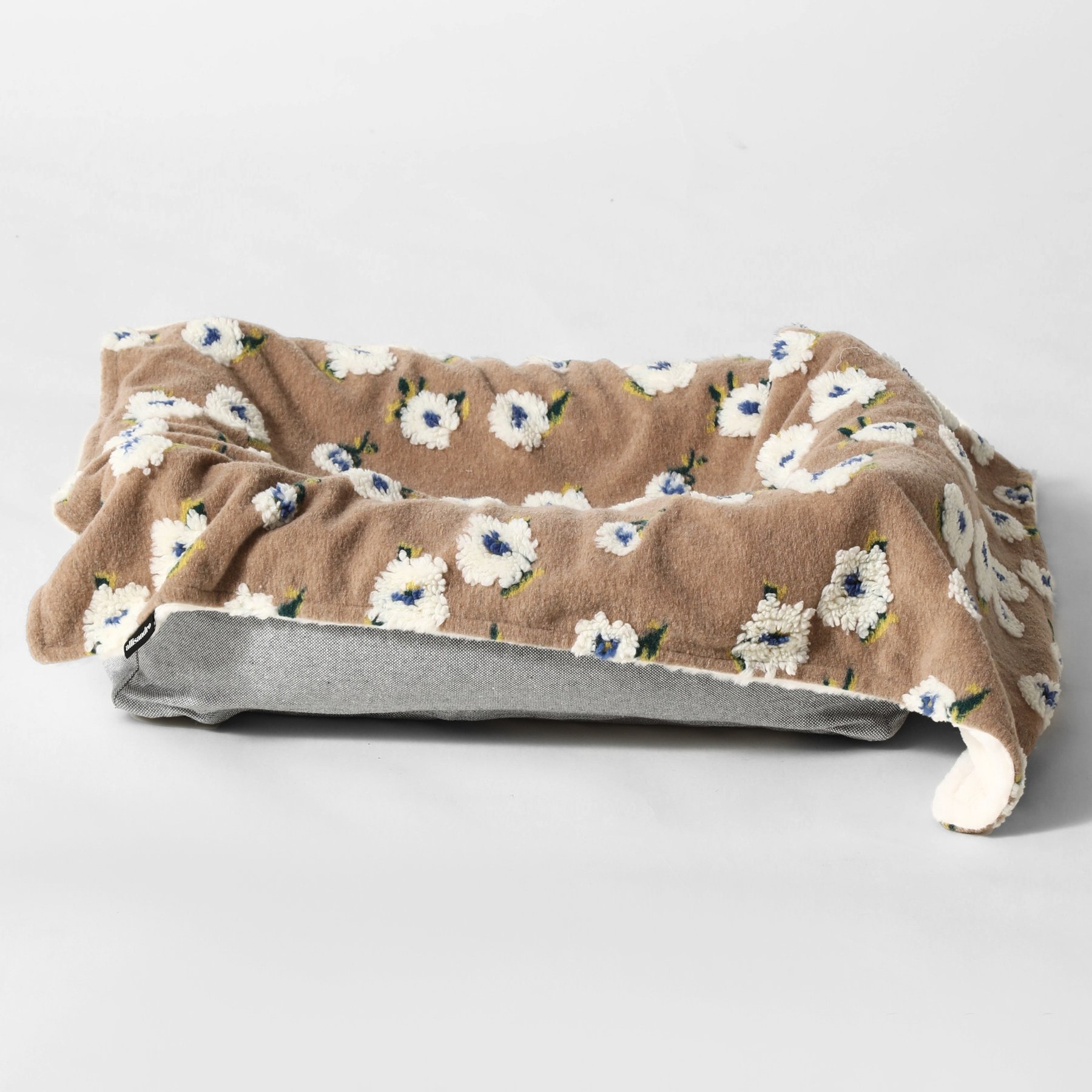 Allisandro Midnight Gardenia Jacquard Dog & Cat Blanket, Brown, Large