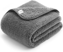 Allisandro Ultra Soft Fluffy Sherpa Cat & Dog Blanket, Grey, 32 x 24-in