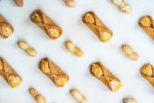 Show full view: Annie's Pooch Pops Peanut Butter Cannolis Dog Treats, 12 count slide 5 of 11