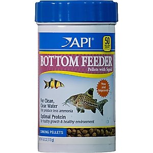 API Sinking Squid Pellets Bottom Feeder Fish Food, 4-oz bottle