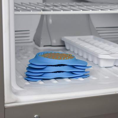 Show full view: Aquapaw Slow Treater Silicone Lick Mat, Triangular slide 7 of 8