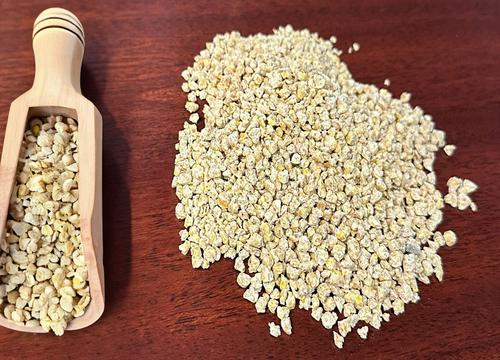 Show full view: Bar ALE 20% Protein Medicated Chick Starter Crumble Chicken Feed, 10-lb bag slide 3 of 5