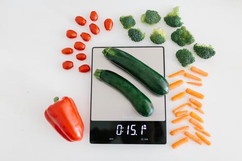 Show full view: Beurer Kitchen Dog & Cat Food Scale, Silver & Black slide 3 of 3