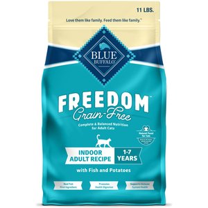 Blue Buffalo Freedom Adult Fish Recipe Grain-Free Dry Cat Food, 11-lb bag