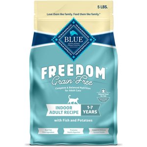 Blue Buffalo Freedom Adult Fish Recipe Grain-Free Dry Cat Food, 5-lb bag