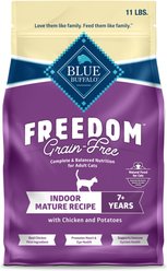 Blue Buffalo Freedom Indoor Mature Chicken Recipe Grain-Free Dry Cat Food, 11-lb bag
