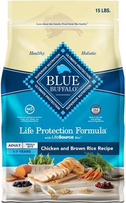 BLUE BUFFALO Life Protection Formula Small Bite Adult Chicken