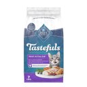 Blue Buffalo Tastefuls Chicken & Brown Rice Recipe Active Adult Dry Cat Food, 7-lb bag
