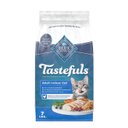 Blue Buffalo Tastefuls Chicken & Brown Rice Recipe Adult Indoor Dry Cat Food, 7-lb bag
