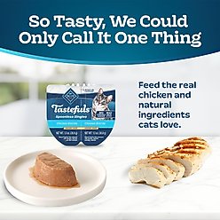 Blue Buffalo Tastefuls Spoonles Singles Chicken Entrée Pate Wet Cat Food, 2.6-oz tray, 24 count slide 2 of 9