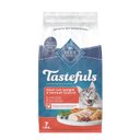 Blue Buffalo Tastefuls Weight & Hairball Control Adult Dry Cat Food, 7-lb bag