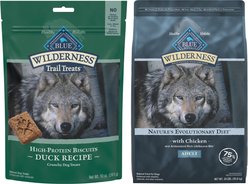 Blue Buffalo Wilderness Chicken Dry Food + Trail Treats Duck Biscuits Dog Treats