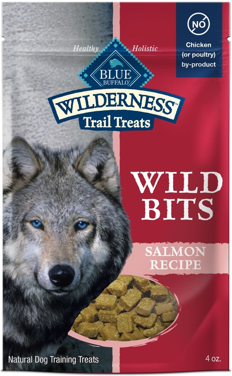 BLUE BUFFALO Wilderness Trail Treats Wild Bits Salmon Recipe Grain