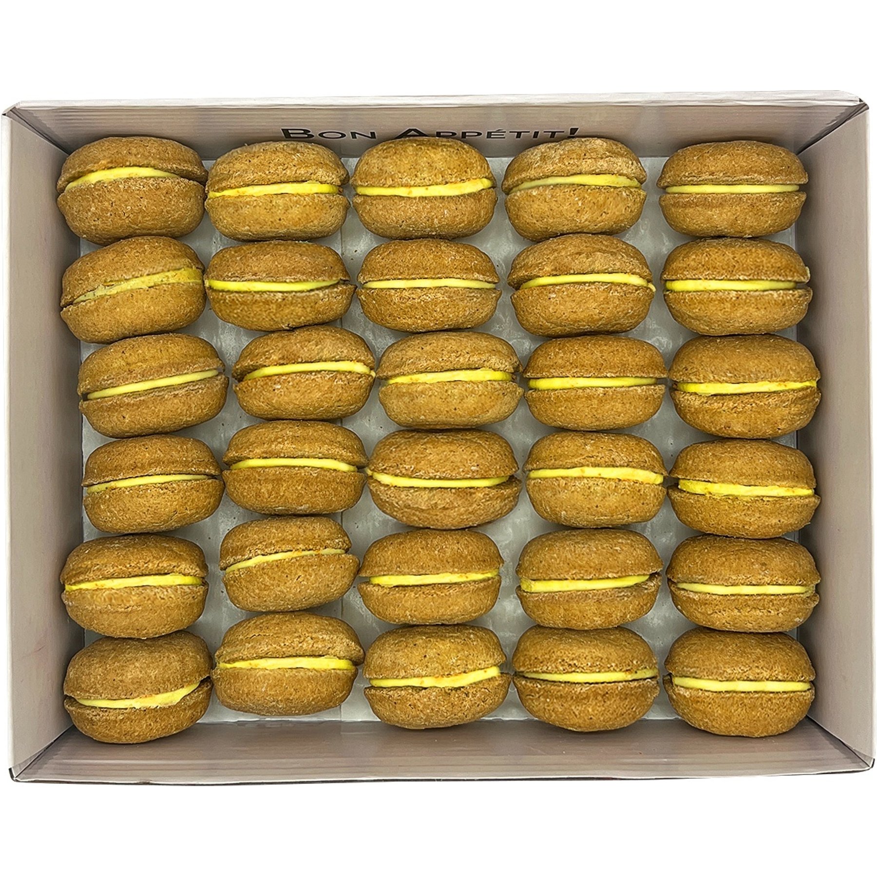 Bonne et Filou Handmade Cheese Human-Grade Macaron Dog Treats, 40 count