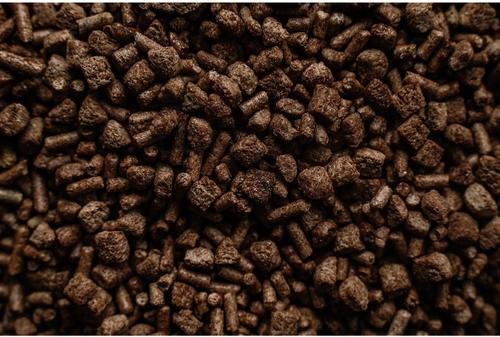 Show full view: Buckeye Nutrition EQ8 Gut Health Mature Horse Feed, 50-lb bag slide 3 of 5