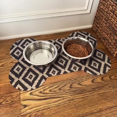 Show full view: Bungalow Flooring Diamonds in the Ruff Placemat, Black, 18 x 27-in slide 2 of 7